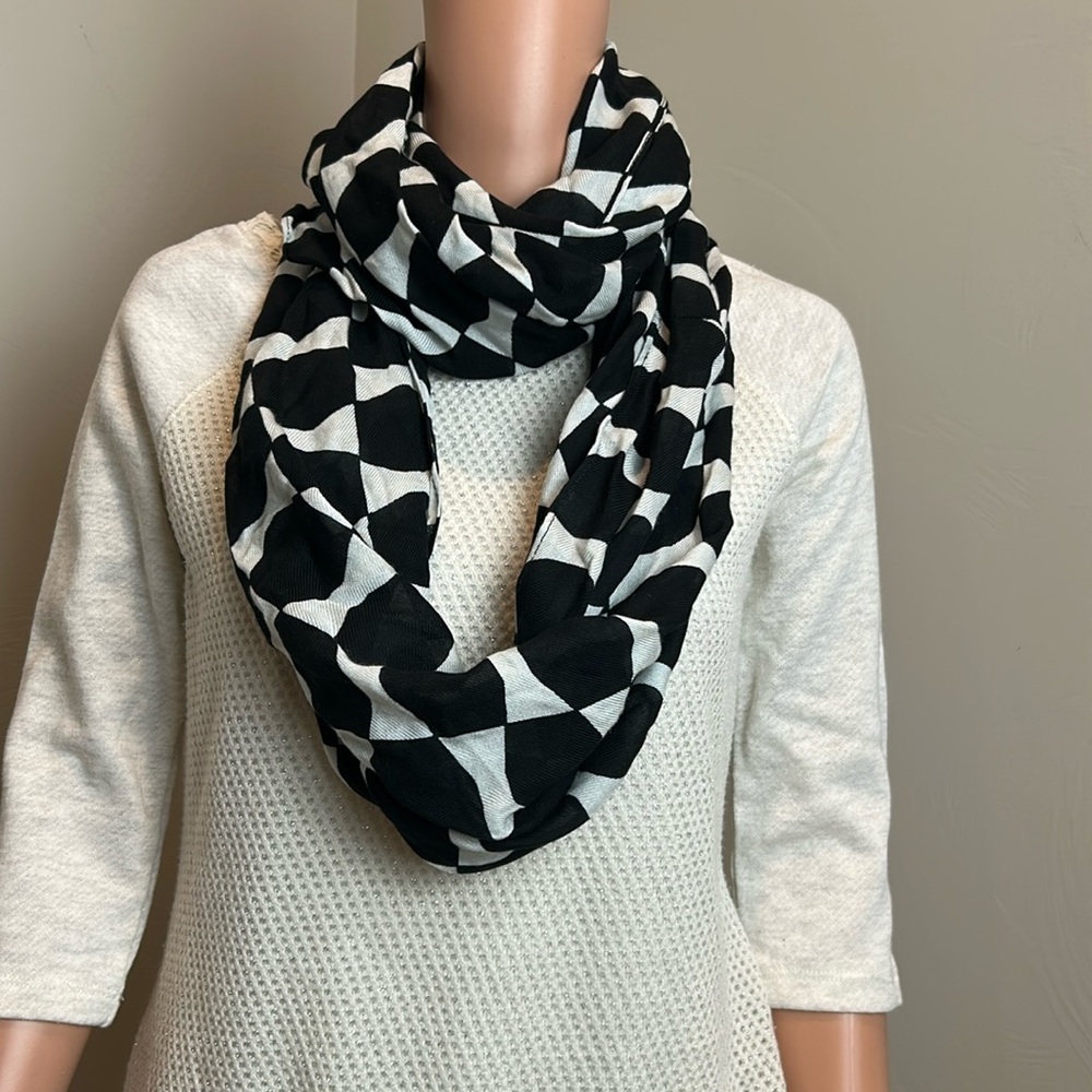 Kate Spade infinity scarf